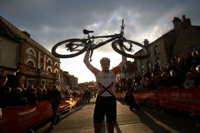 - překvapivý vítěz Paul Van Der Ploeg z Austrálie