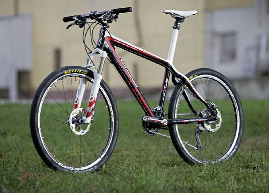 Nový karbon od Demy na 2011