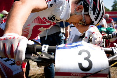 vyčerpaný Nino Schurter