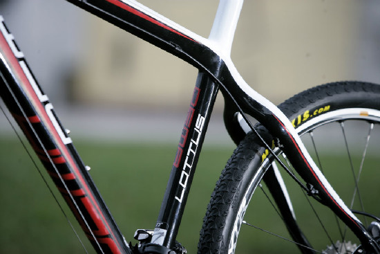 Nový karbon od Demy na 2011