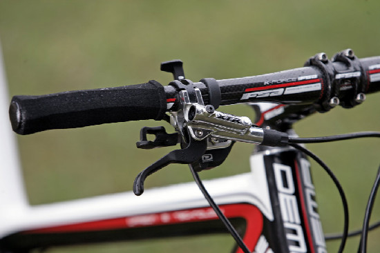 Nový karbon od Demy na 2011