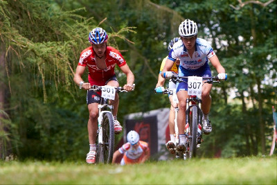 Závod juniorů ještě s Vojtou Niplem a Pavlem Kuzmou před pozdějším vítězem Radimem Kovářem