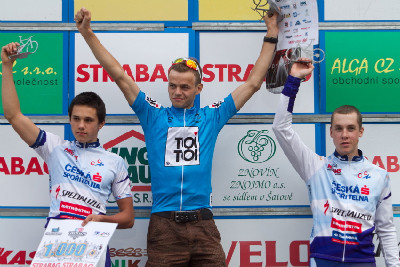 junioři: 1.Kovář, 2.Kuzma, 3.Stošek 
