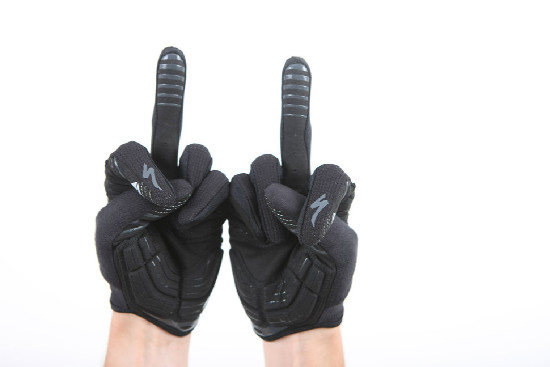 rukavice pro iPhone od Specialized