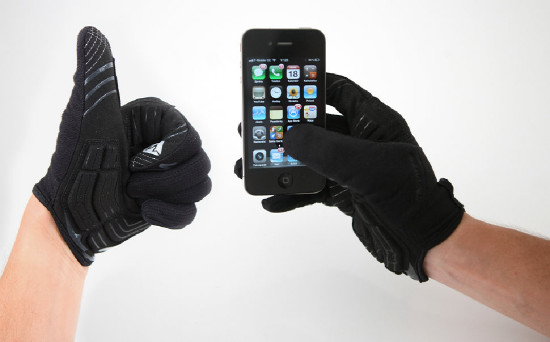 rukavice pro iPhone od Specialized
