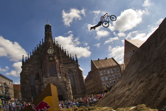 Red Bull District Ride 2011