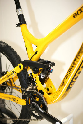Commencal 2012