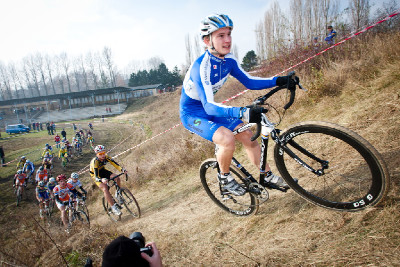 Karel Pokorný na čele závodu juniorů