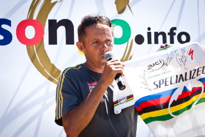 dražba dresu mistrů světa 