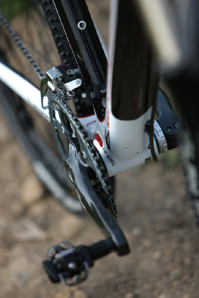 karbonový high-end cross