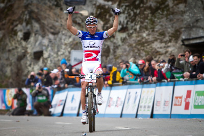 Julien Absalon vítězí