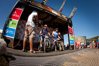 prolog - Start Emila Lindgrena a Adama Craiga