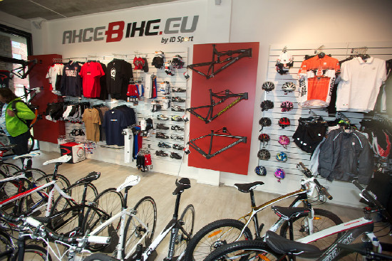 AkceBike shop opening