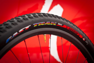 Speciální edice plášťů Jaroslava Kulhavého