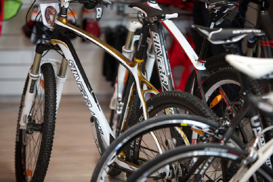 AkceBike shop opening