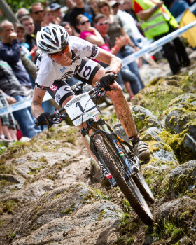 rozevlátá Julie Bresset