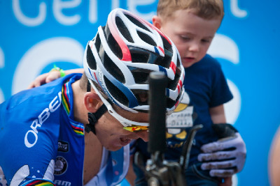 Absalon si dával...