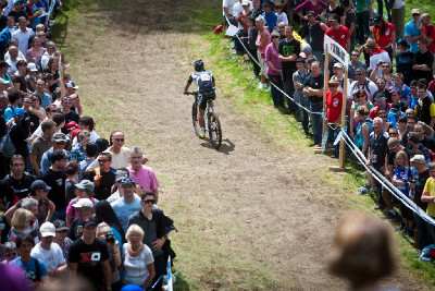 obklopená trať diváky