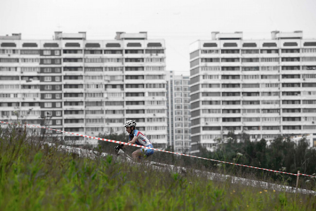 A zase paneláčky, tentokrát bývalá olympijská vesnice z roku 1980
