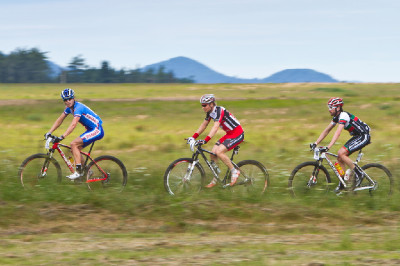 Kristián Hynek po prvních kilometrech na čele