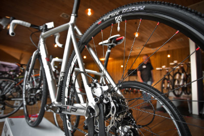 novinka - cyklokrosová kola