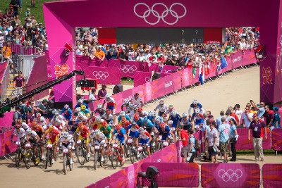 odstartoval nejdůležitější závod sezóny