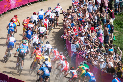 odstartoval nejdůležitější závod sezóny