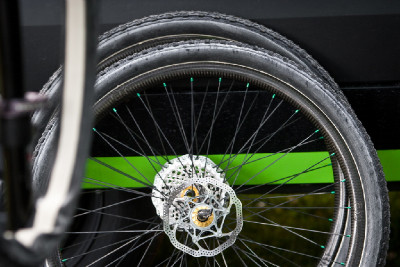 galusková kola AX Lightness v Multivan Merida týmu