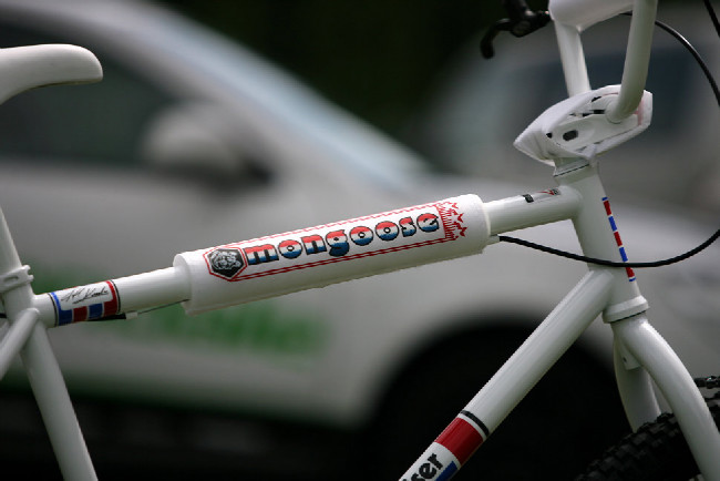 Mongoose Kos Kruiser Signture