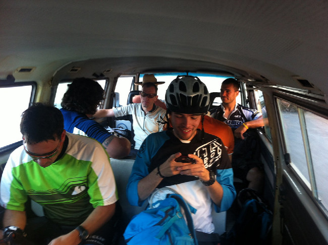 Moab 2012 ráno v půl osmý byl ještě čas na úsměvy