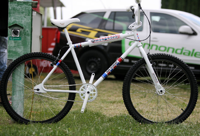 Mongoose Kos Kruiser Signture