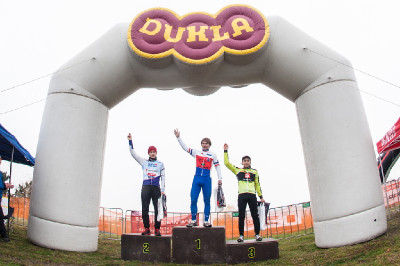 junioři: 1.Pokorný, 2.Vastl, 3.Ťoupalík