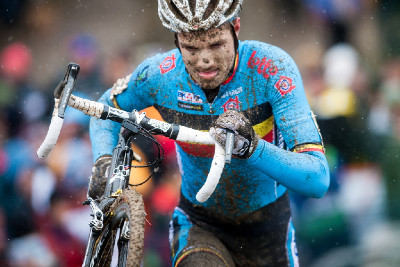 dosluhující šampion Niels Albert