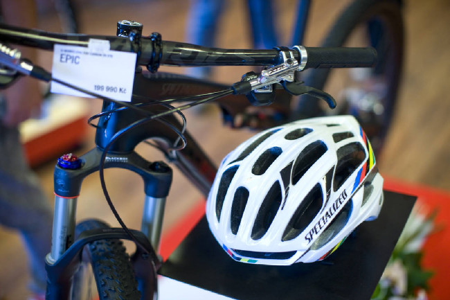 Kolokrám Specialized Concept Store 2013