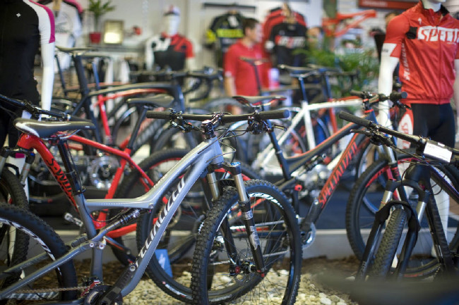 Kolokrám Specialized Concept Store 2013