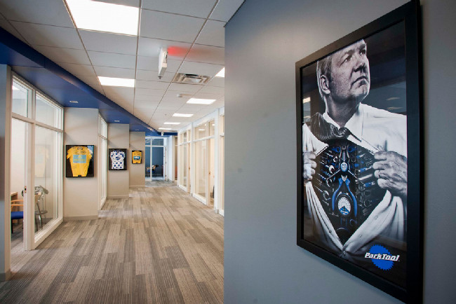 zázemí společnosti