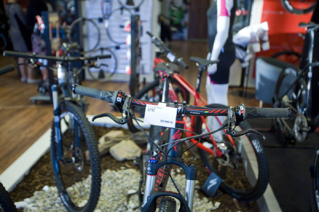 Kolokrám Specialized Concept Store 2013