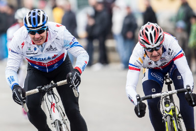 Cílový spurt Boudného a Kadlece