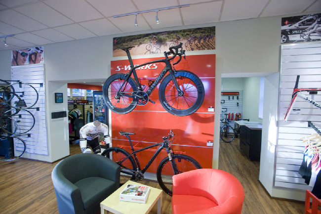 Kolokrám Specialized Concept Store 2013
