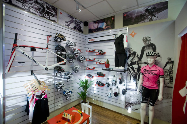 Kolokrám Specialized Concept Store 2013