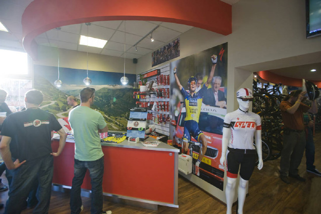Kolokrám Specialized Concept Store 2013
