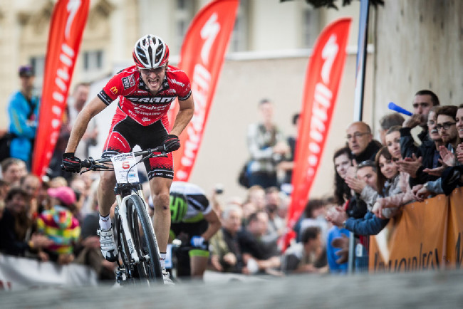 Jan Škarnitzl sprintuje do cíle