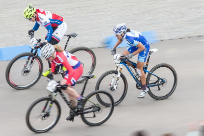 Kateřina Nash prohrává spurt o postup z první rozjížďky