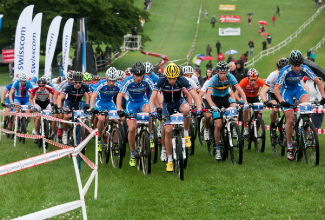 Start závodu mužů do 23 let