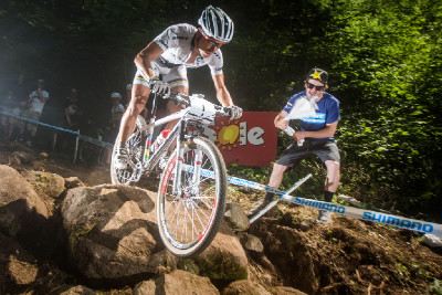 Nino Schurter hnán Danny Hartem