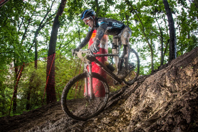 Milan Spěšný jako jediný zdolal novou pasáž na kole