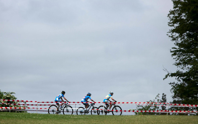 vedoučí trojička Zakelj, Lechner, Nash