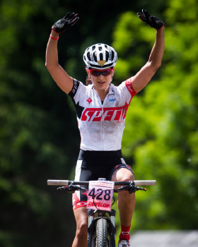 Tereza Huříková slaví