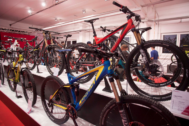 Nová kolekce 2014 hraje barvami