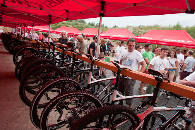 K testování byly k dispozici biky 2013 pro veřejnost